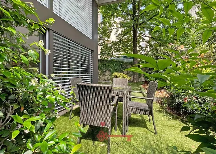 Duplex Loft In Center With Garden, Wi-fi -by Easylife Swiss *